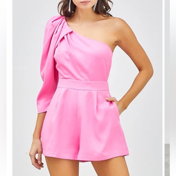 DO+BE Dresses & Skirts - 🌷DO+BE Pink Asymmetrical Ruffled Cocktail Dress